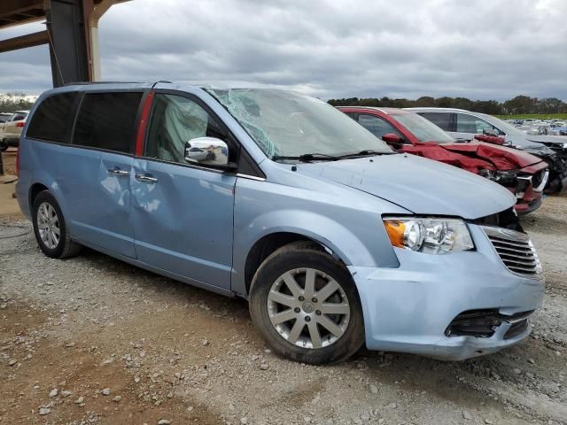 2012 Chrysler Town & Country Touring L