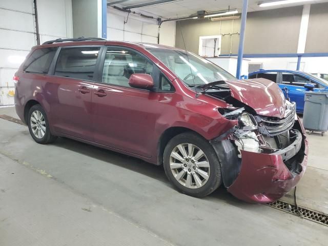 2013 Toyota Sienna LE