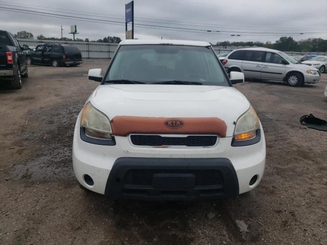 2011 KIA Soul +