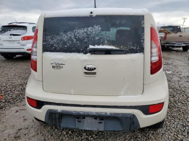 2013 KIA Soul +