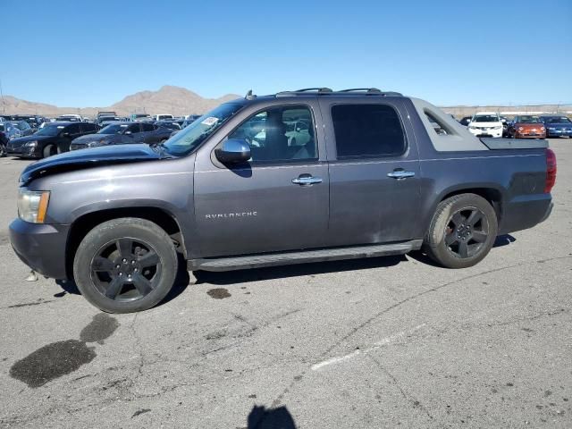 2011 Chevrolet Avalanche LS