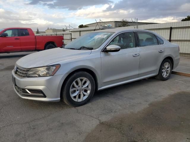 2016 Volkswagen Passat S