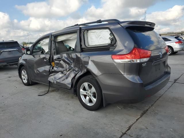 2013 Toyota Sienna LE