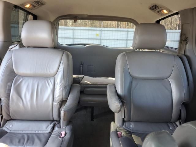 2005 Toyota Sienna XLE