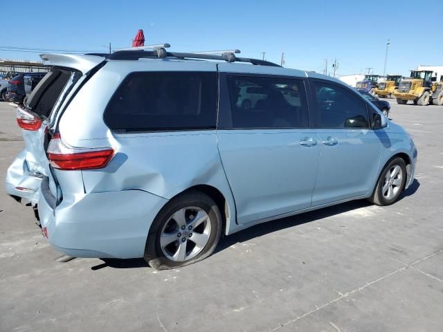 2015 Toyota Sienna LE