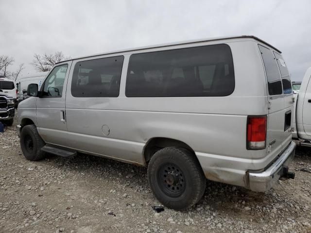 2013 Ford Econoline E350 Super Duty Wagon