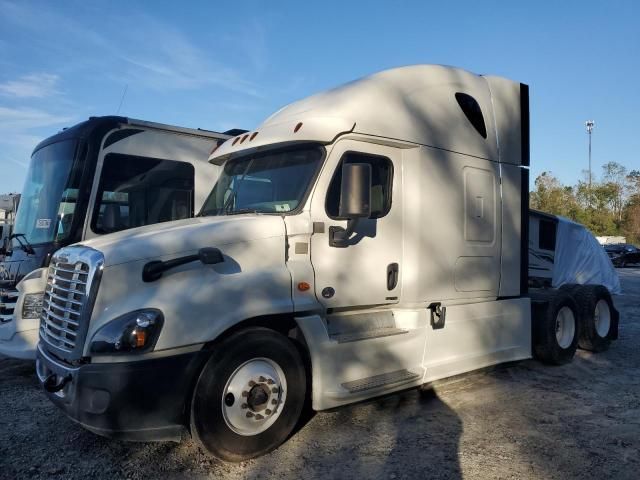 2020 Freightliner Cascadia 125