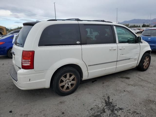 2010 Chrysler Town & Country Touring