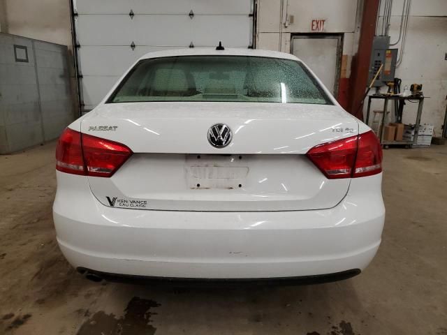 2014 Volkswagen Passat SE