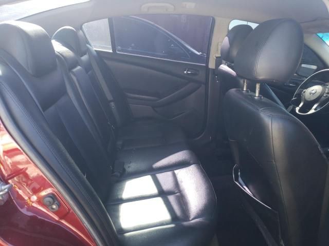 2010 Nissan Altima Base