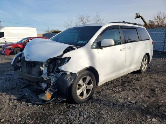 2012 Toyota Sienna LE