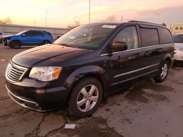 2014 Chrysler Town & Country Touring