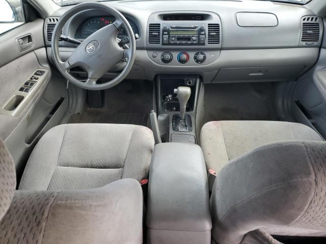 2004 Toyota Camry LE