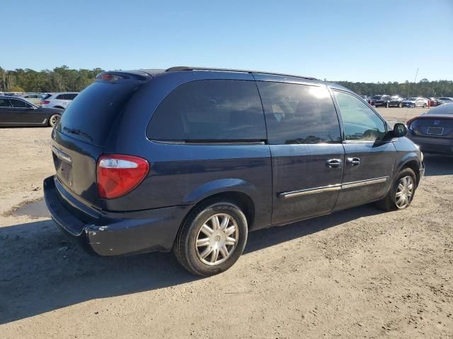 2006 Chrysler Town & Country Touring