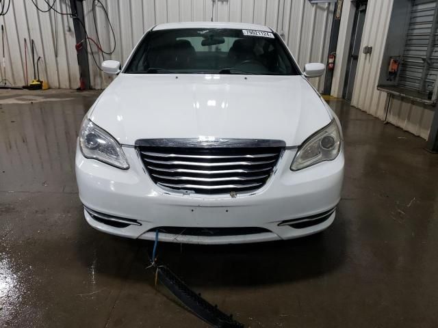 2013 Chrysler 200 LX