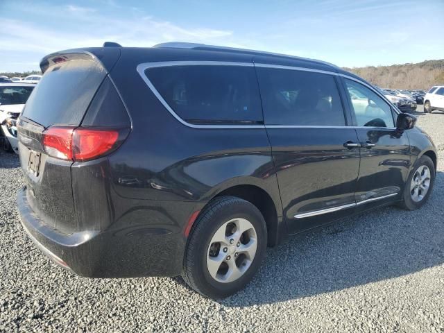 2017 Chrysler Pacifica Touring L Plus