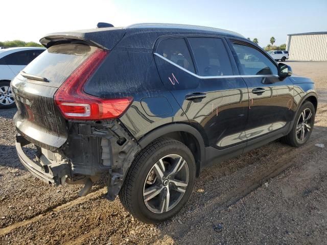 2023 Volvo XC40 Plus