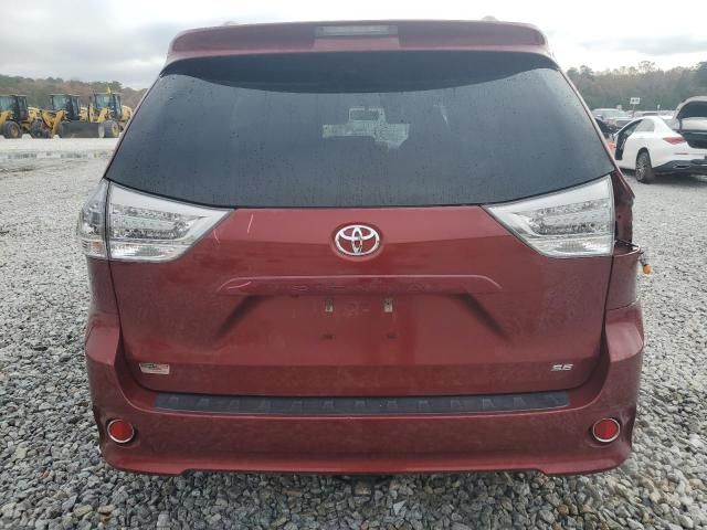 2017 Toyota Sienna SE