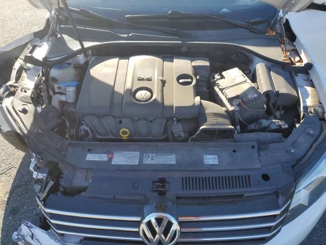 2014 Volkswagen Passat SE