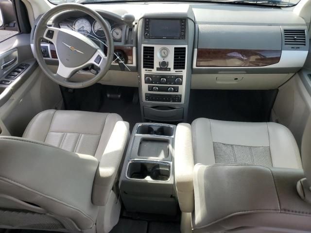 2009 Chrysler Town & Country Touring