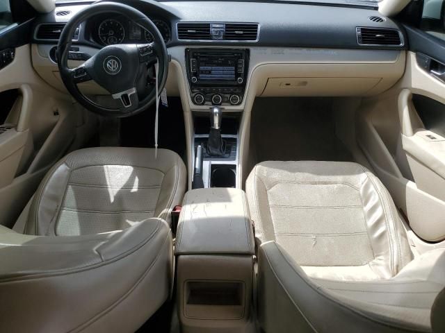 2012 Volkswagen Passat SE