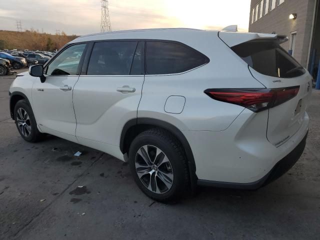 2021 Toyota Highlander Hybrid XLE