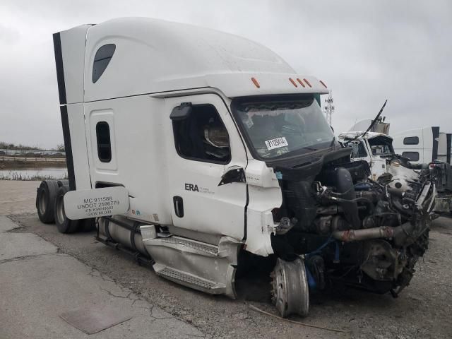 2019 Freightliner Cascadia 126