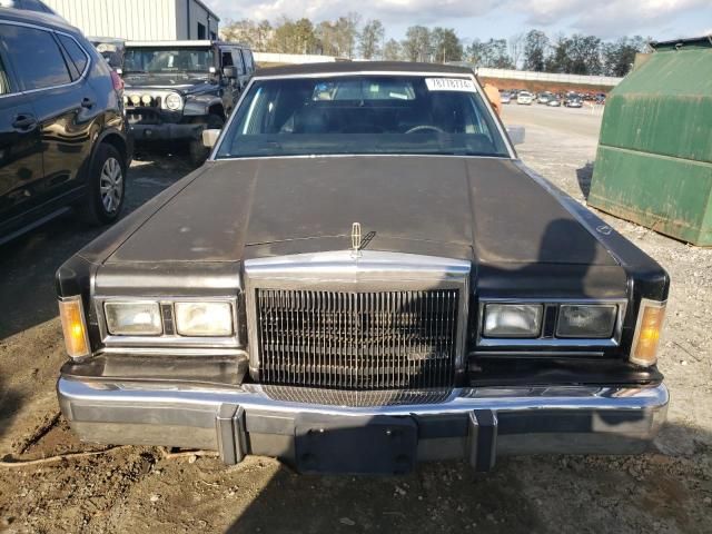 1989 Lincoln Town Car Signature Special