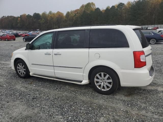 2011 Chrysler Town & Country Touring L