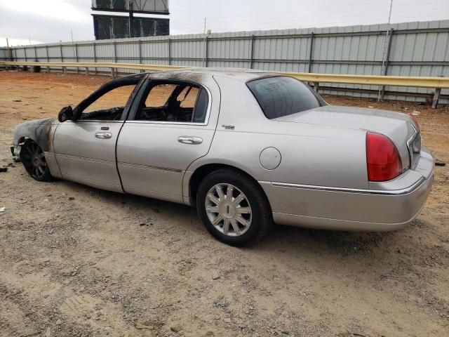 2010 Lincoln Town Car Signature Limited