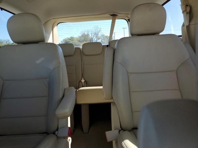 2009 Volkswagen Routan SEL