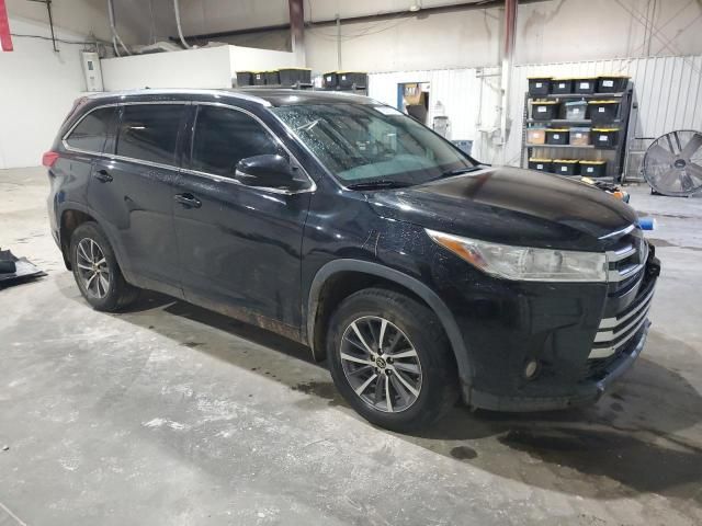 2018 Toyota Highlander SE