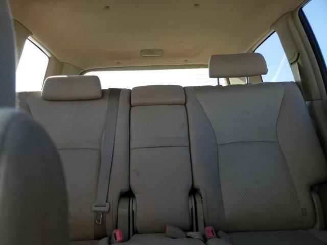 2004 Toyota Highlander Base