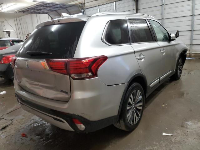 2020 Mitsubishi Outlander SE