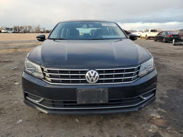 2018 Volkswagen Passat SE