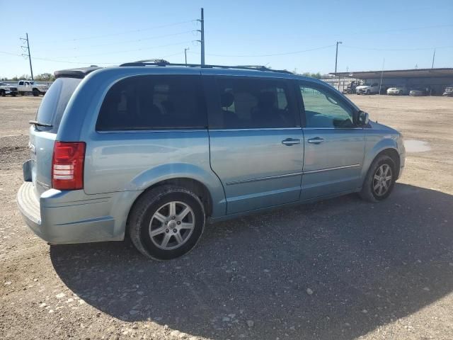 2010 Chrysler Town & Country Touring