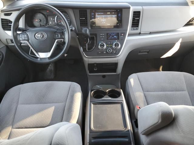 2015 Toyota Sienna LE