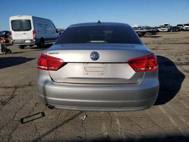 2012 Volkswagen Passat SE