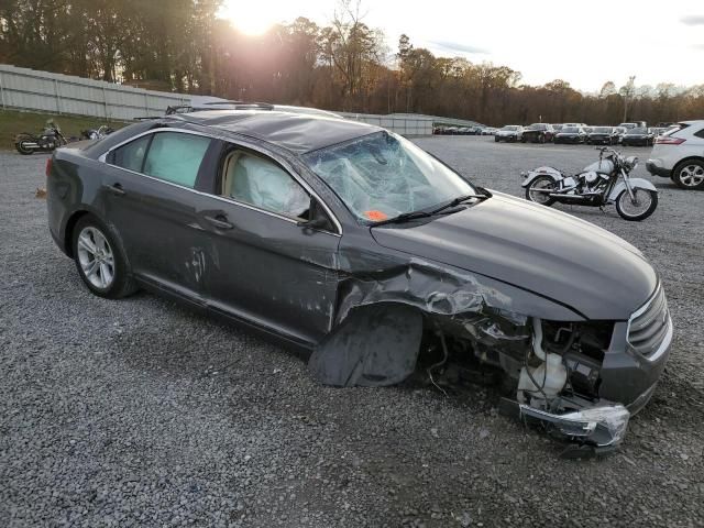 2017 Ford Taurus SE