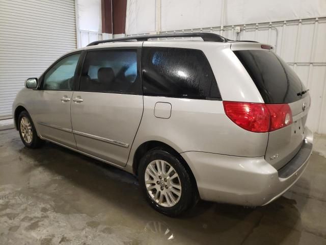 2008 Toyota Sienna XLE