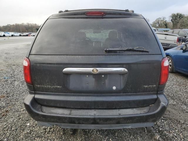 2005 Chrysler Town & Country Touring