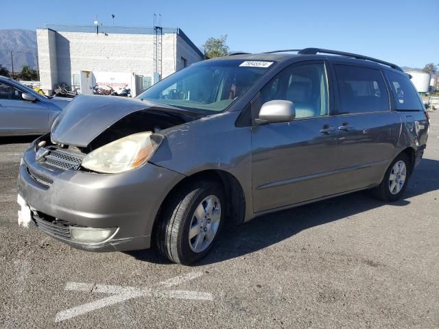 2004 Toyota Sienna XLE