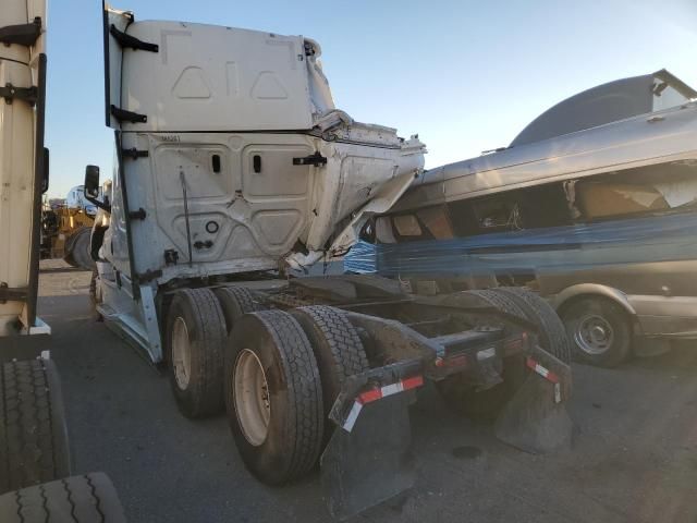 2022 Freightliner Cascadia 126