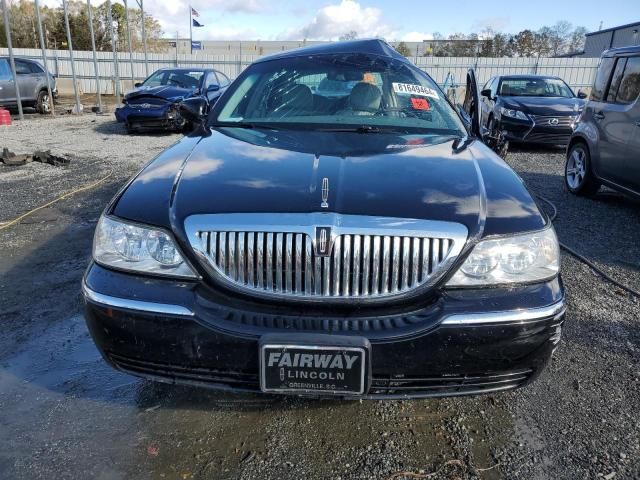 2007 Lincoln Town Car Signature Limited