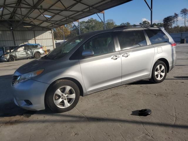 2013 Toyota Sienna LE