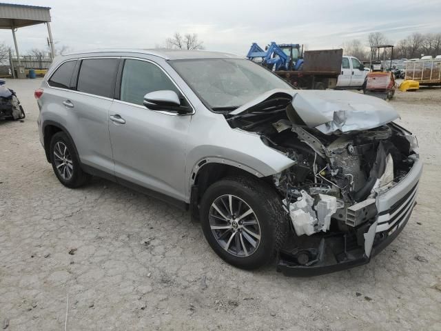 2019 Toyota Highlander SE