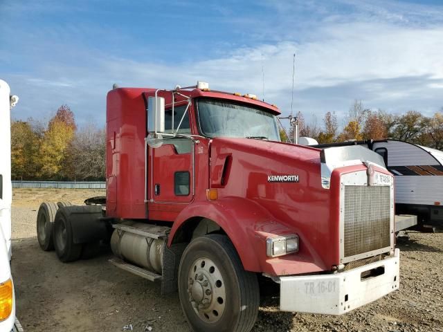 2007 Kenworth Construction T800