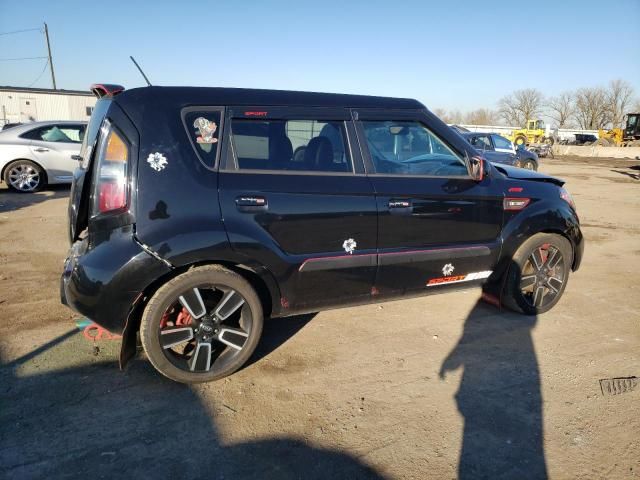 2010 KIA Soul +