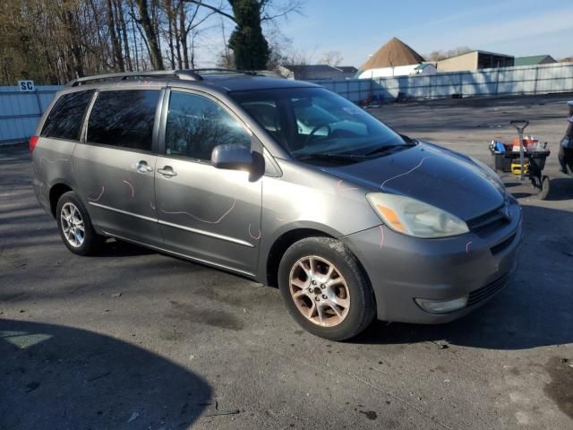 2005 Toyota Sienna XLE