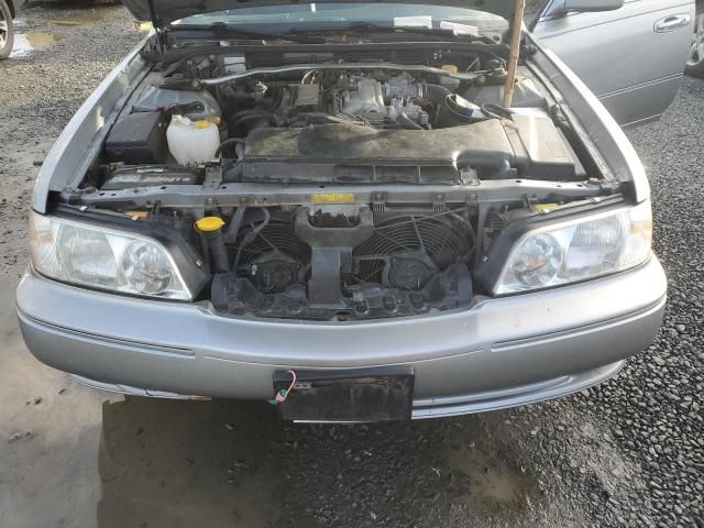 1999 Infiniti Q45 Base